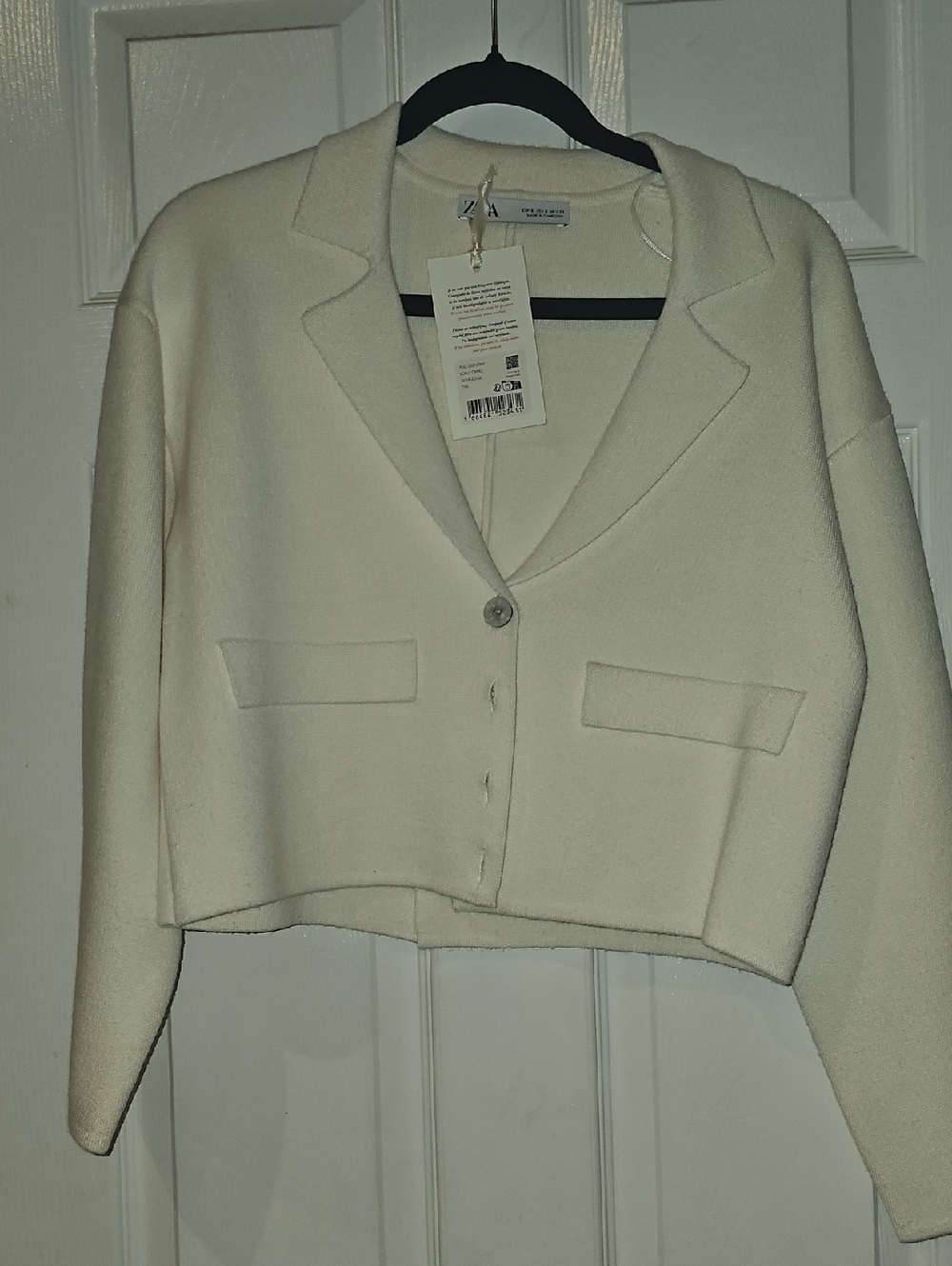 Zara Cream Cropped Blazer with Notched Lapel